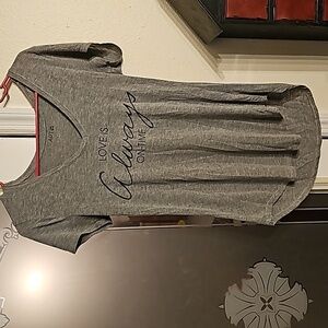 Apt 9 ladies t-shirt